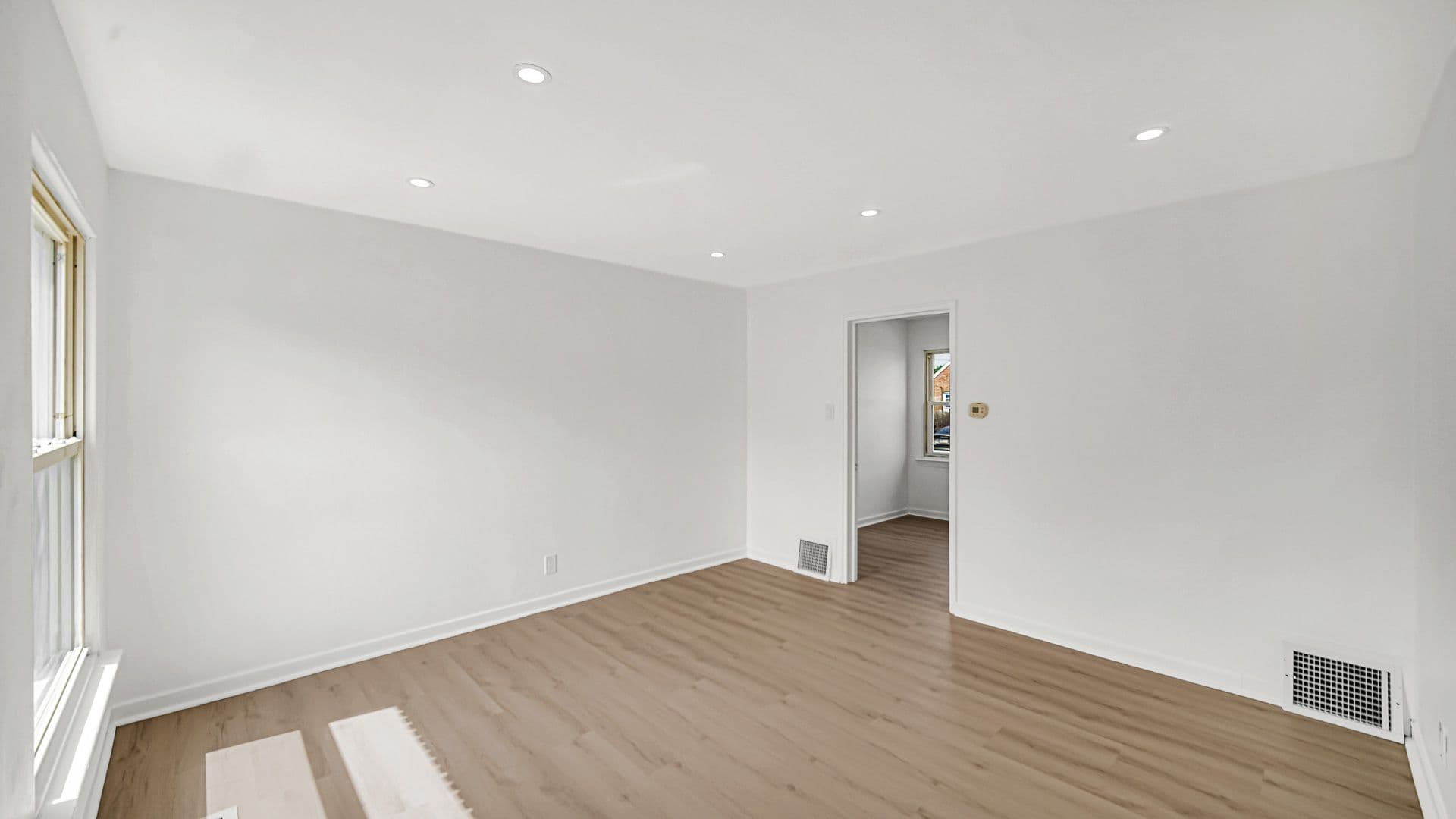 Hammond Apartment: 2229-2243 169th St