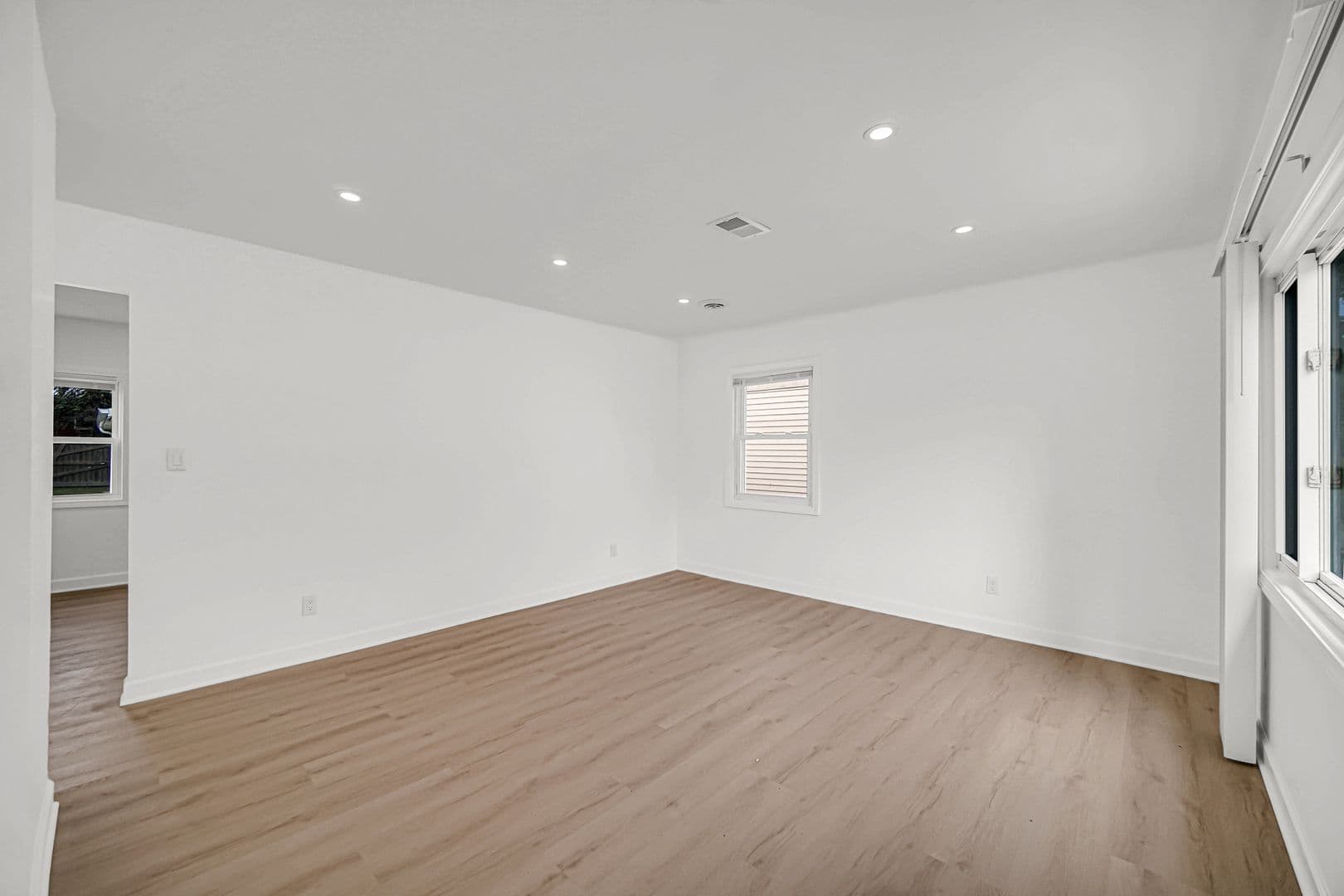 Hammond House: 7610 Alexander Ave