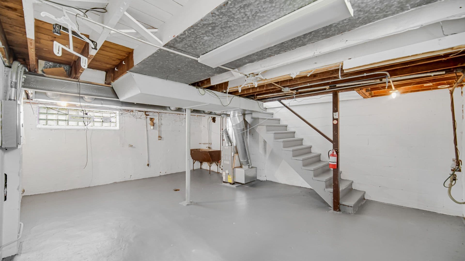 Hammond Apartment: 2229-2243 169th St