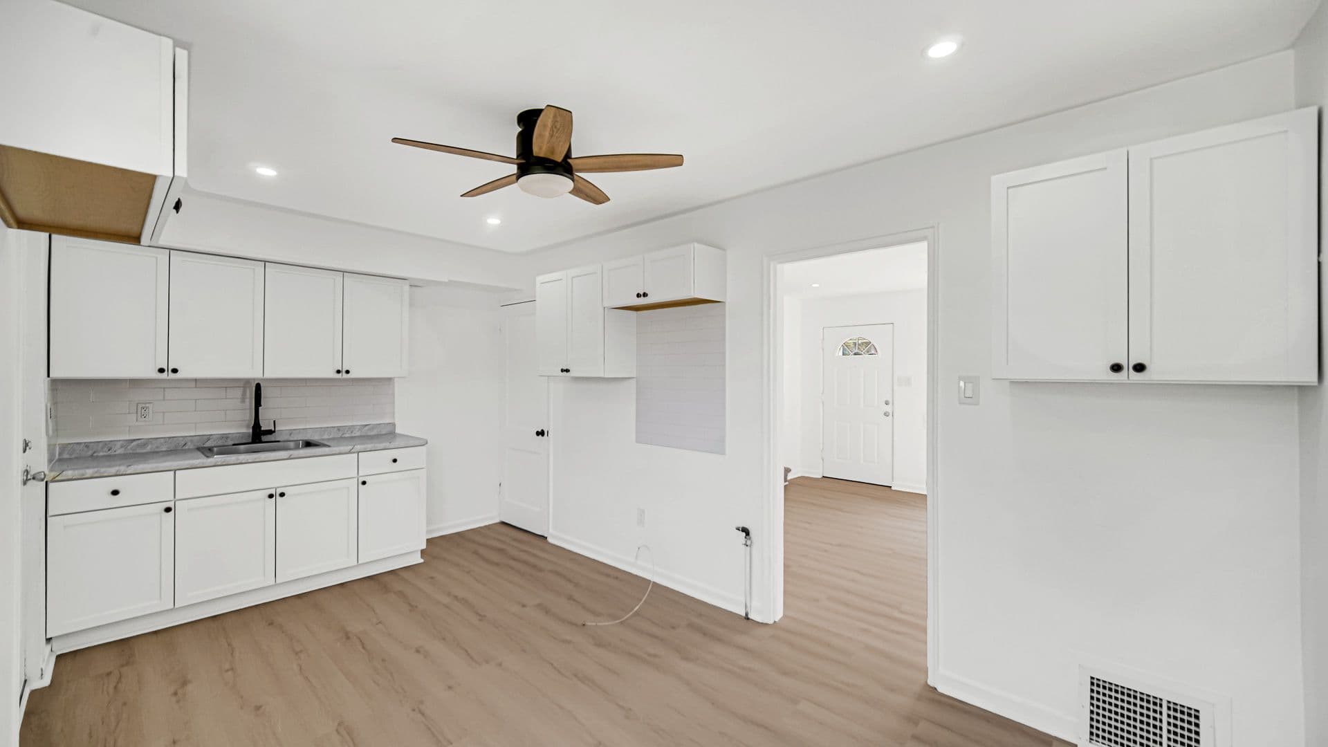 Hammond Apartment: 2229-2243 169th St