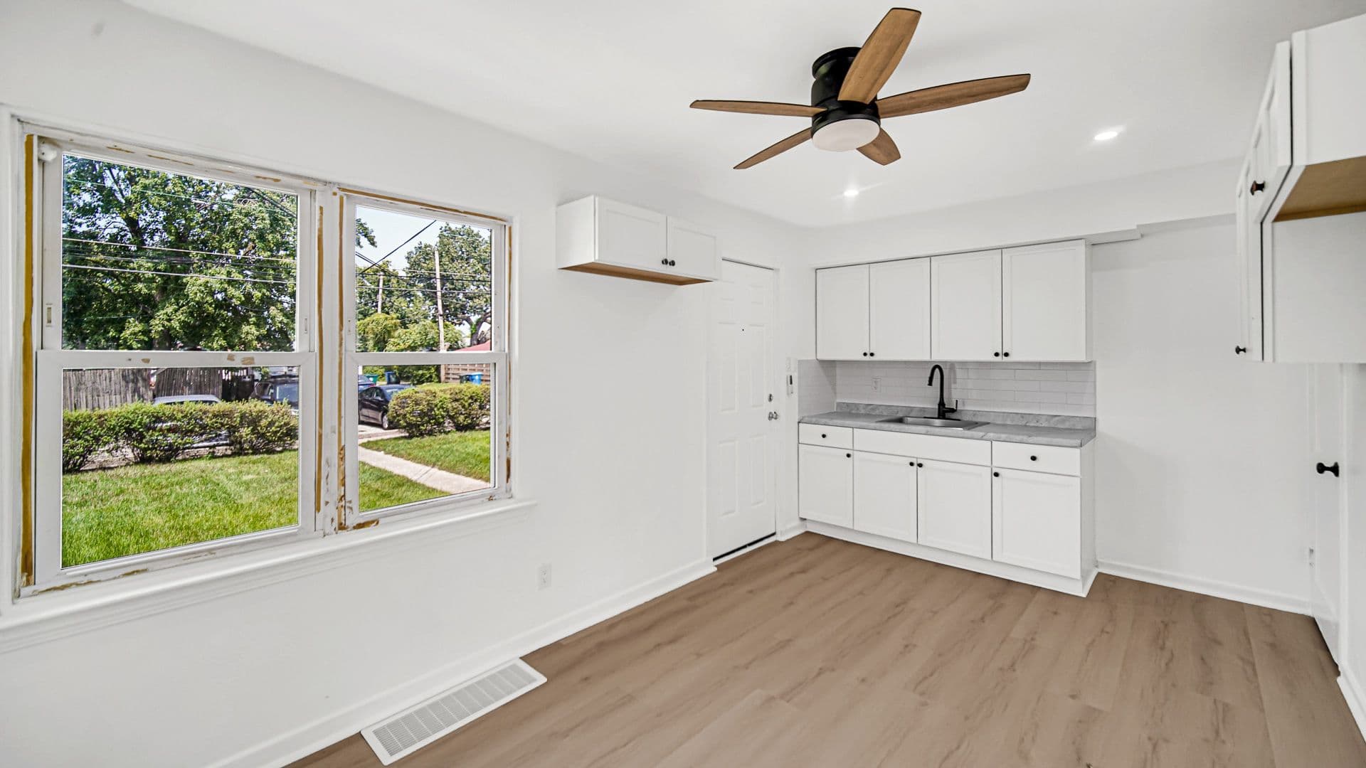Hammond Apartment: 2229-2243 169th St