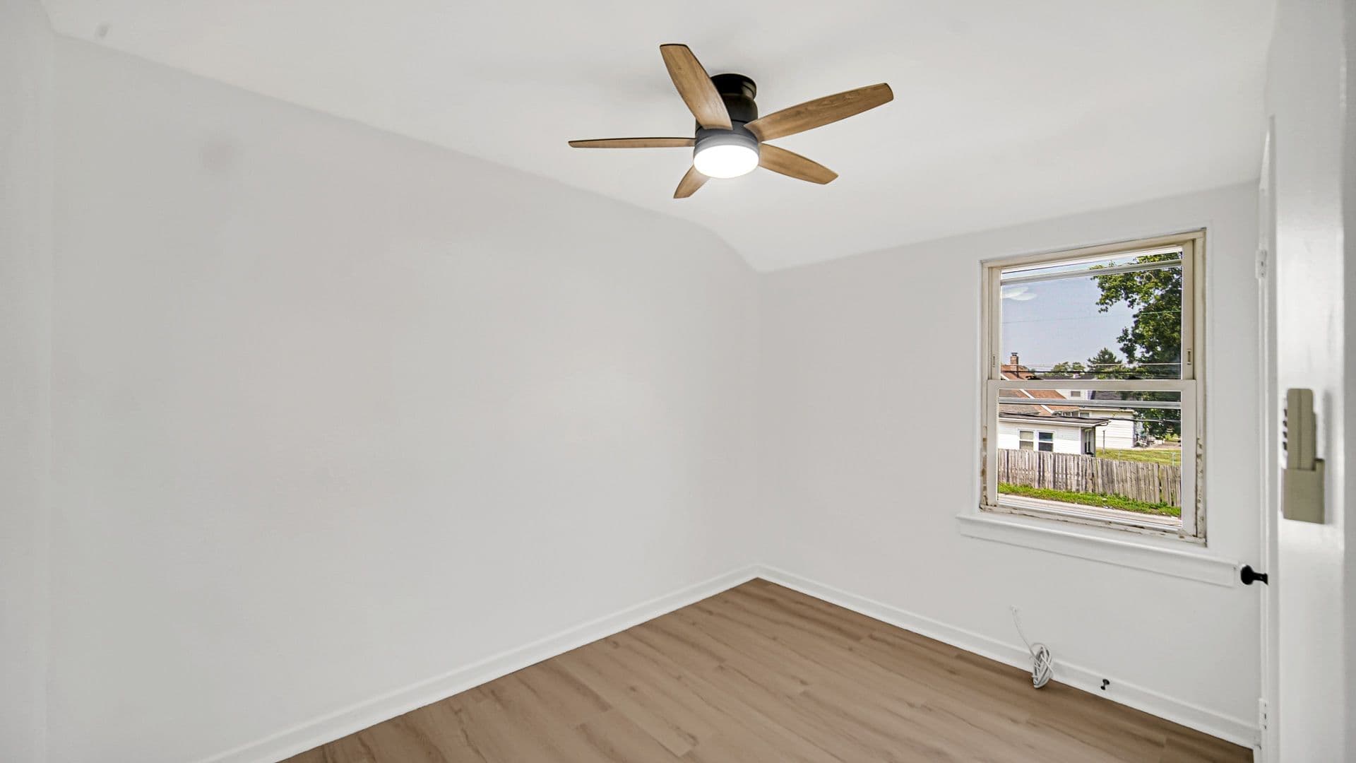 Hammond Apartment: 2229-2243 169th St