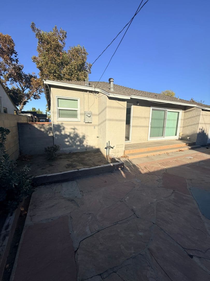 Lakewood House: 5038 Autry Ave.