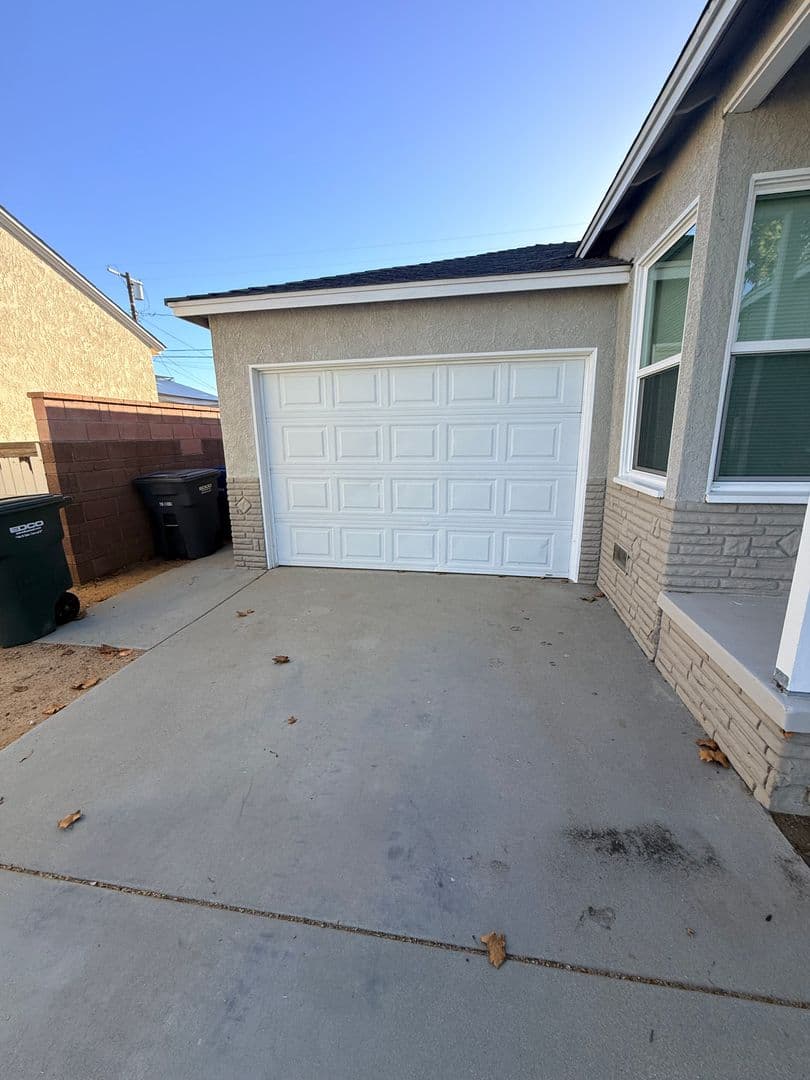 Lakewood House: 5038 Autry Ave.