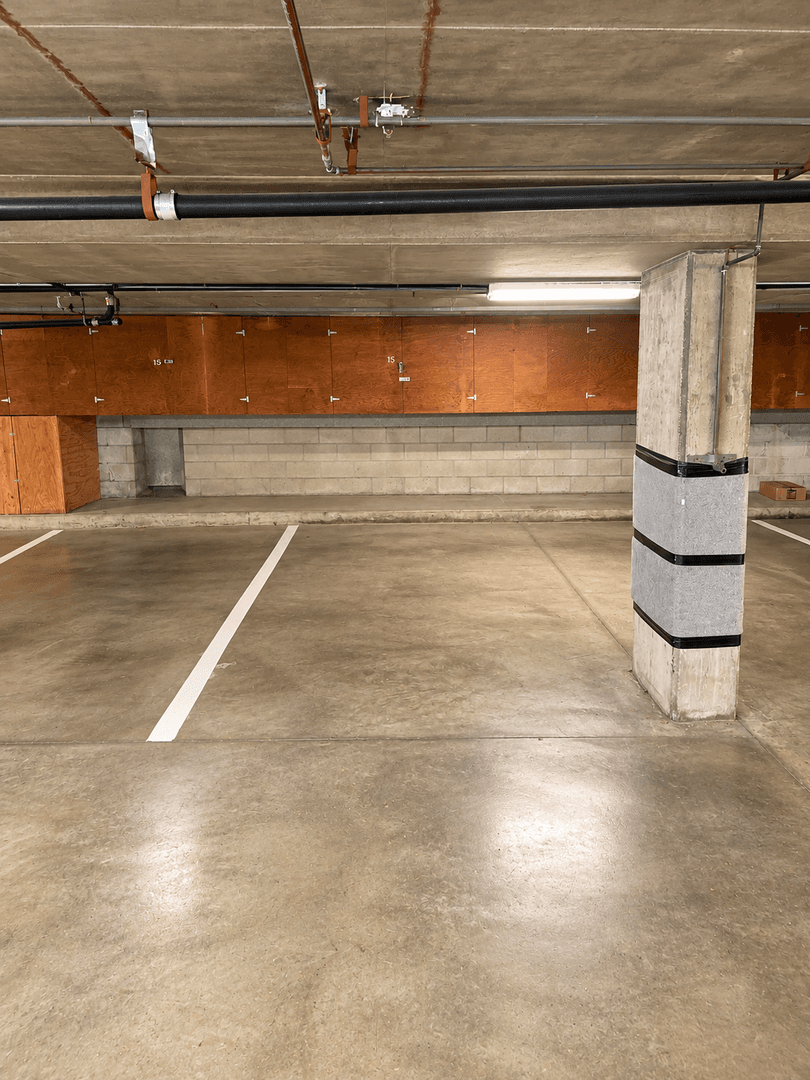 Rolling Hills Apartment: 15 Cresta Verde