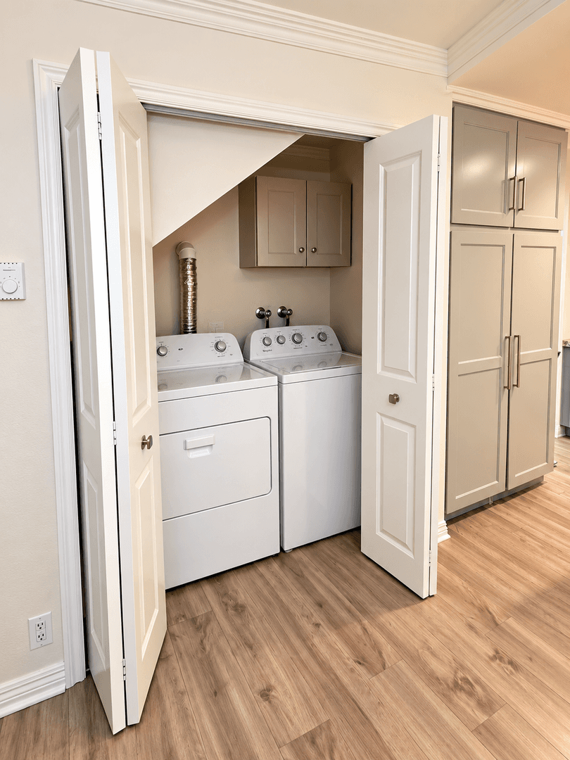 Rolling Hills Apartment: 15 Cresta Verde
