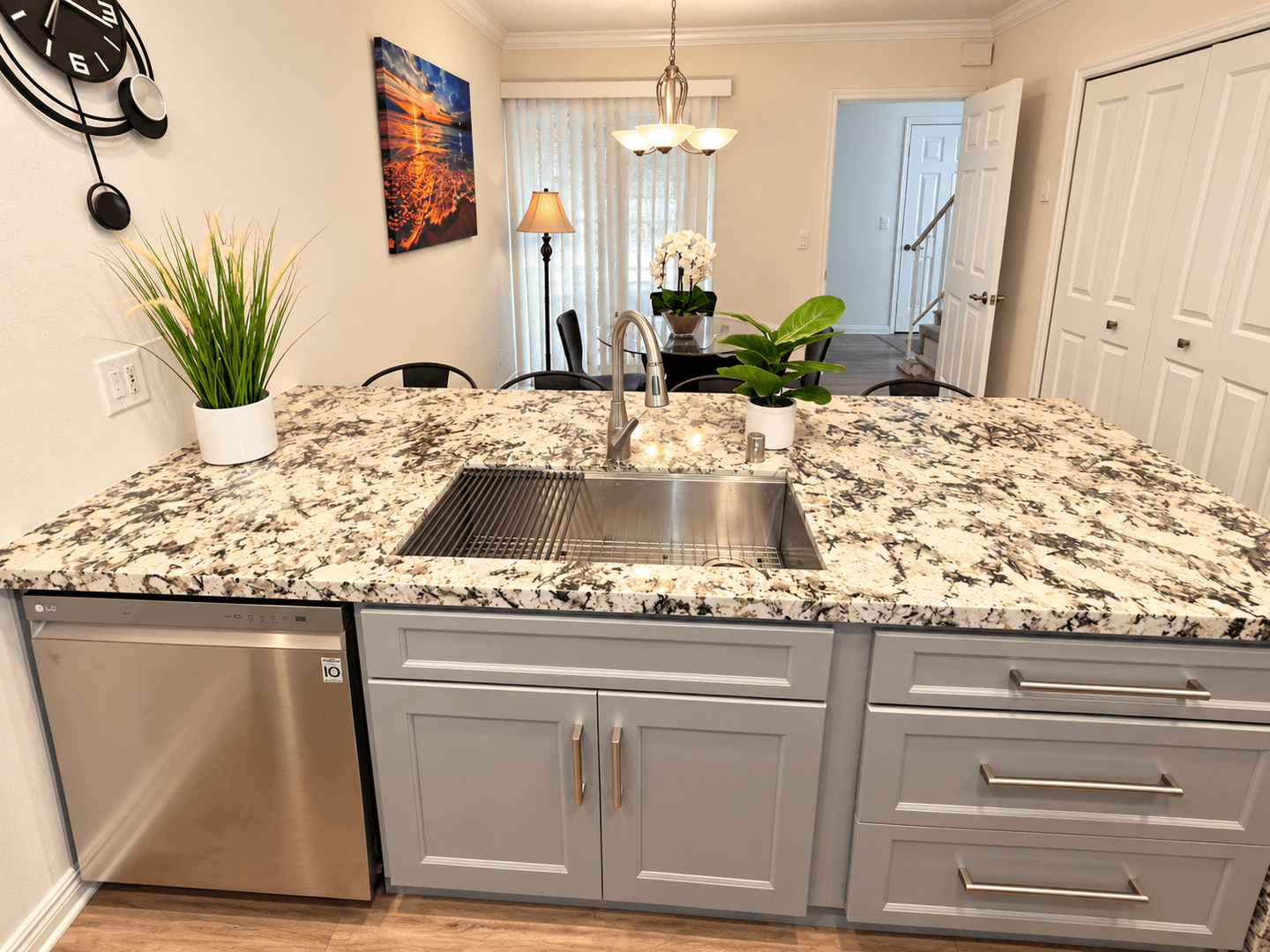 Rolling Hills Apartment: 15 Cresta Verde