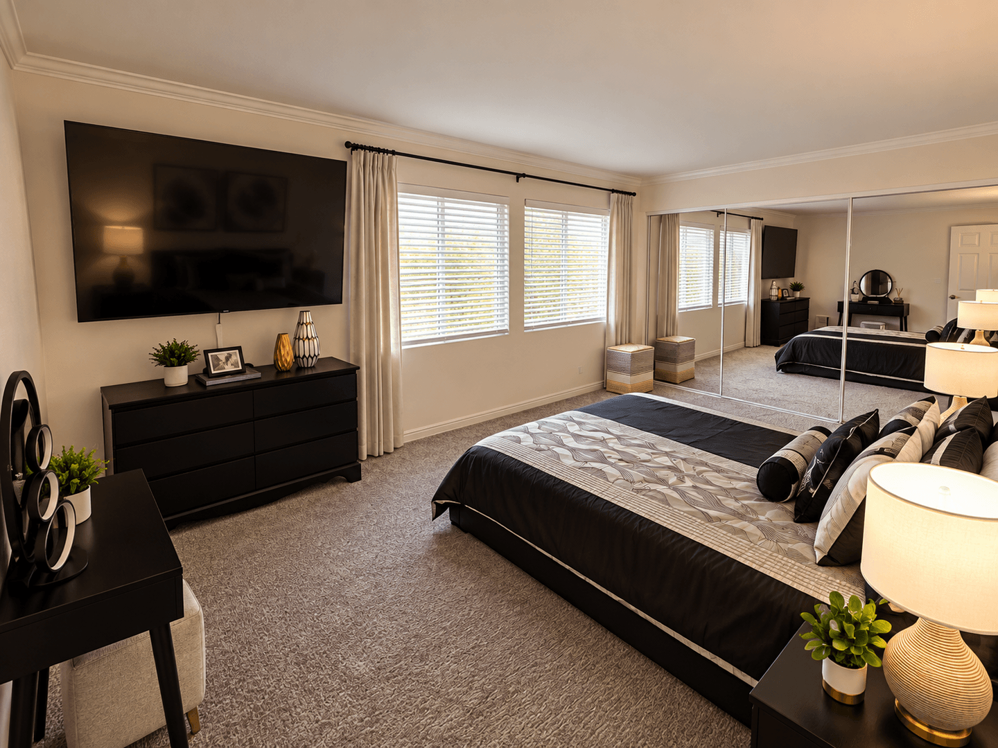 Rolling Hills Apartment: 15 Cresta Verde