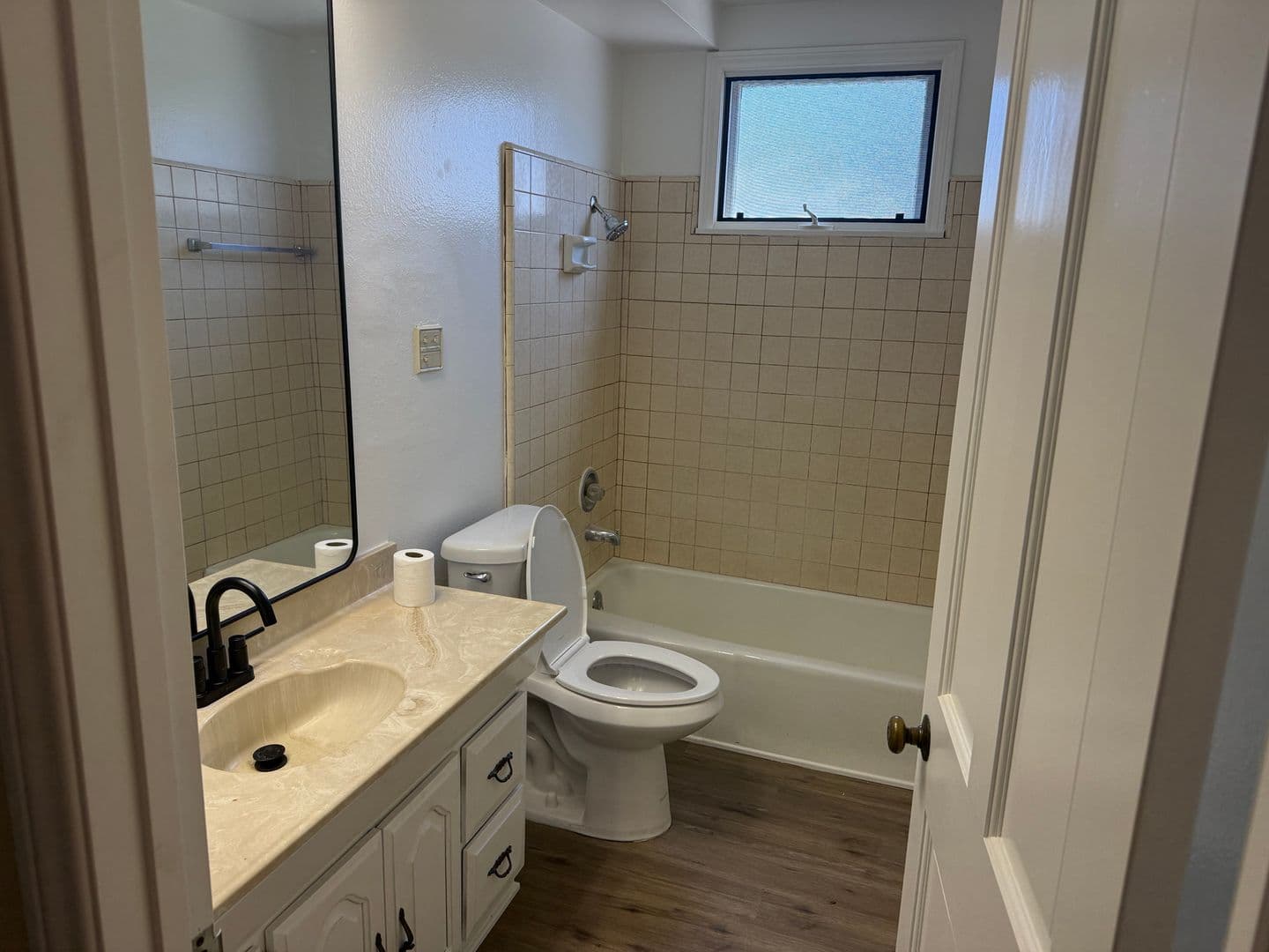 Glendora Condo: 325 N Vermont