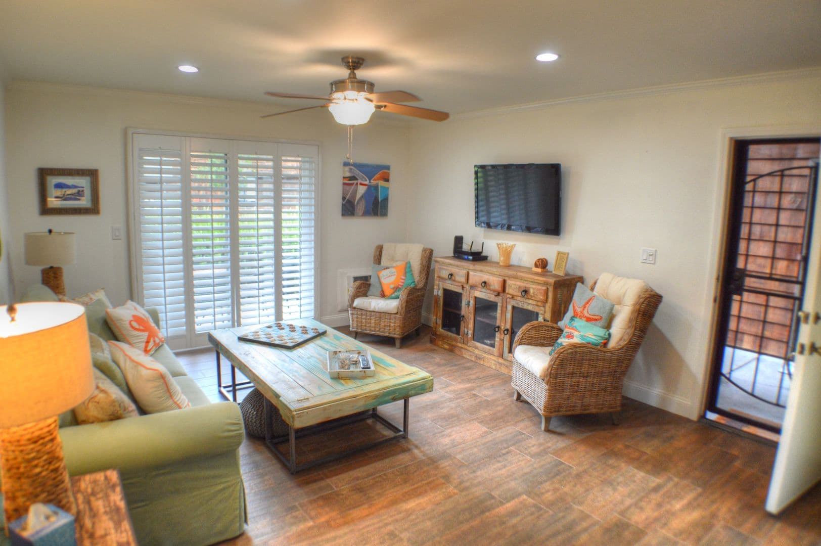 Dana Point Apartment: 33852 Del Obispo St.