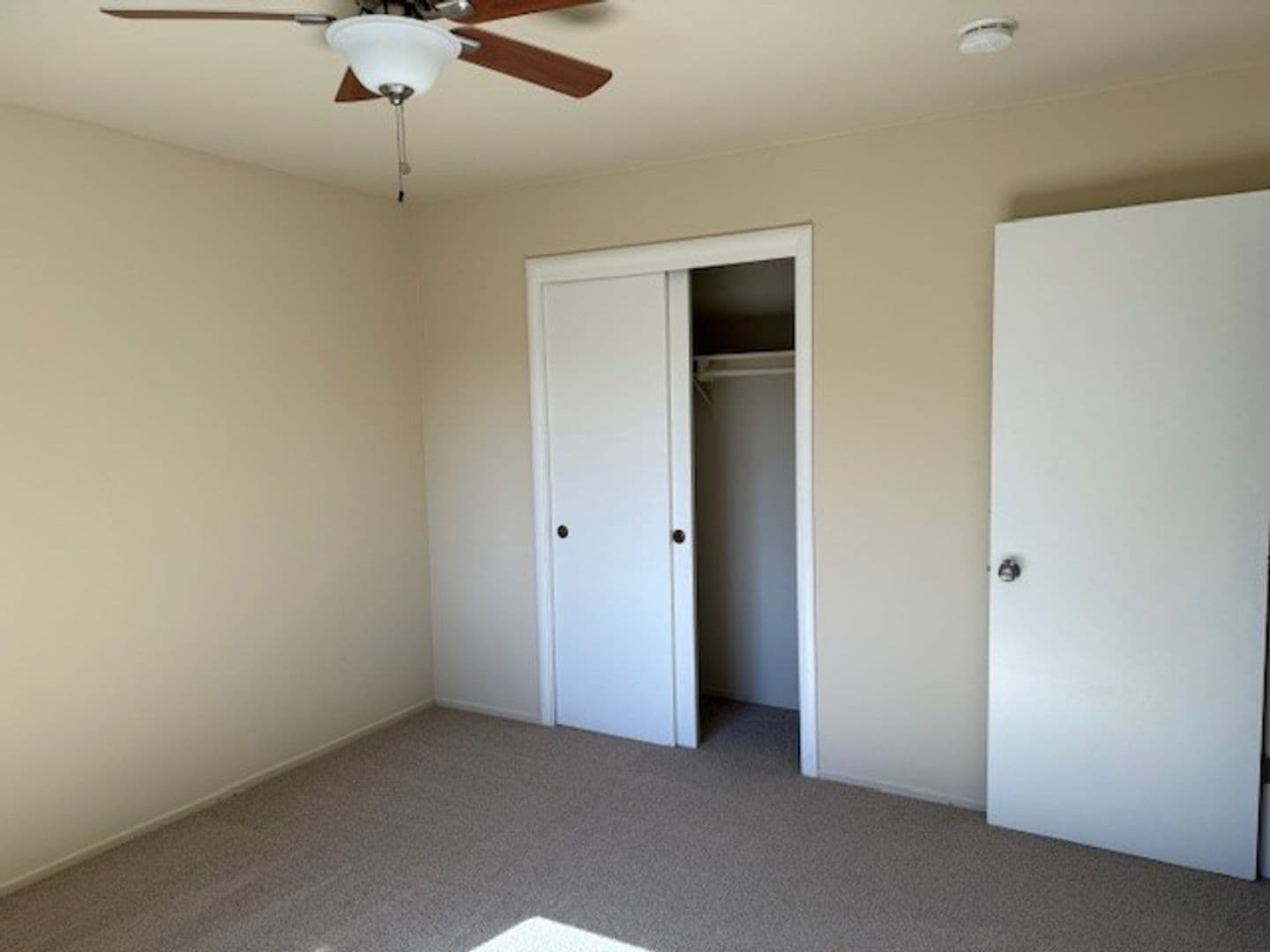 Menlo Park Apartment: 16 Kent Place
