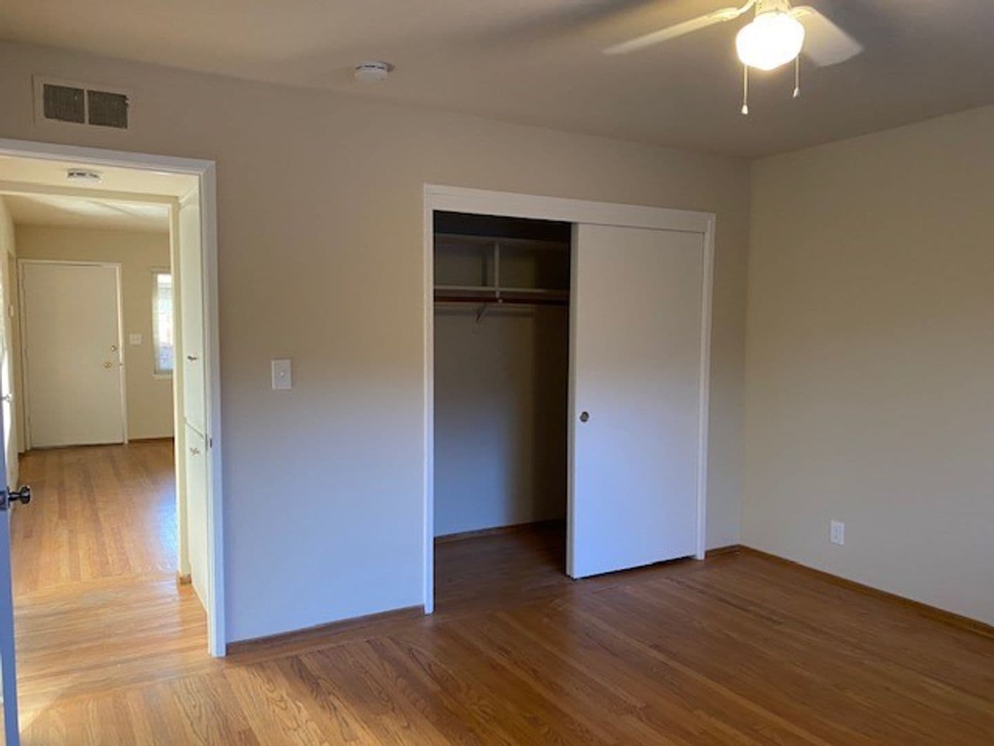 Menlo Park Apartment: 416 Waverley Street