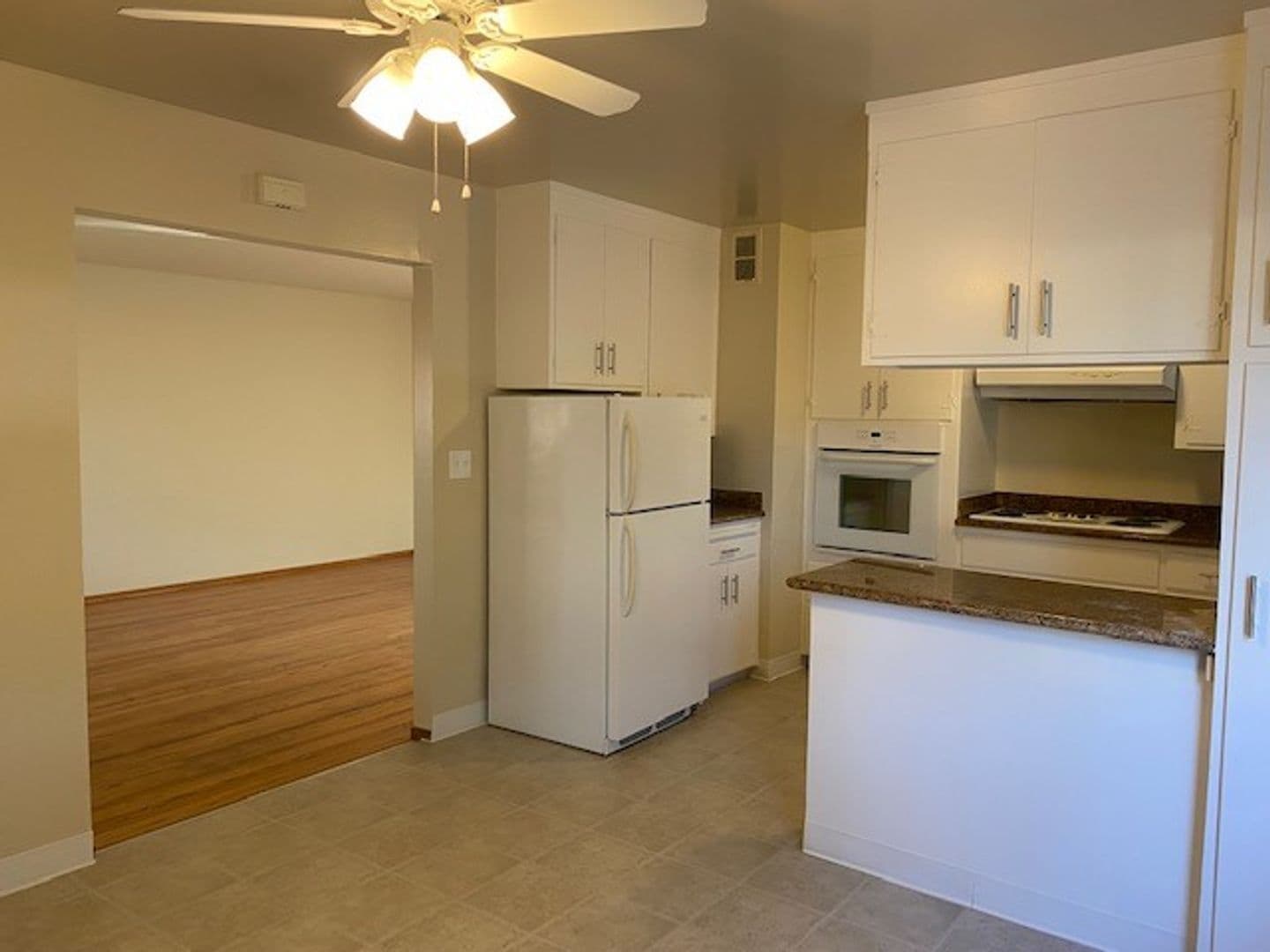 Menlo Park Apartment: 416 Waverley Street