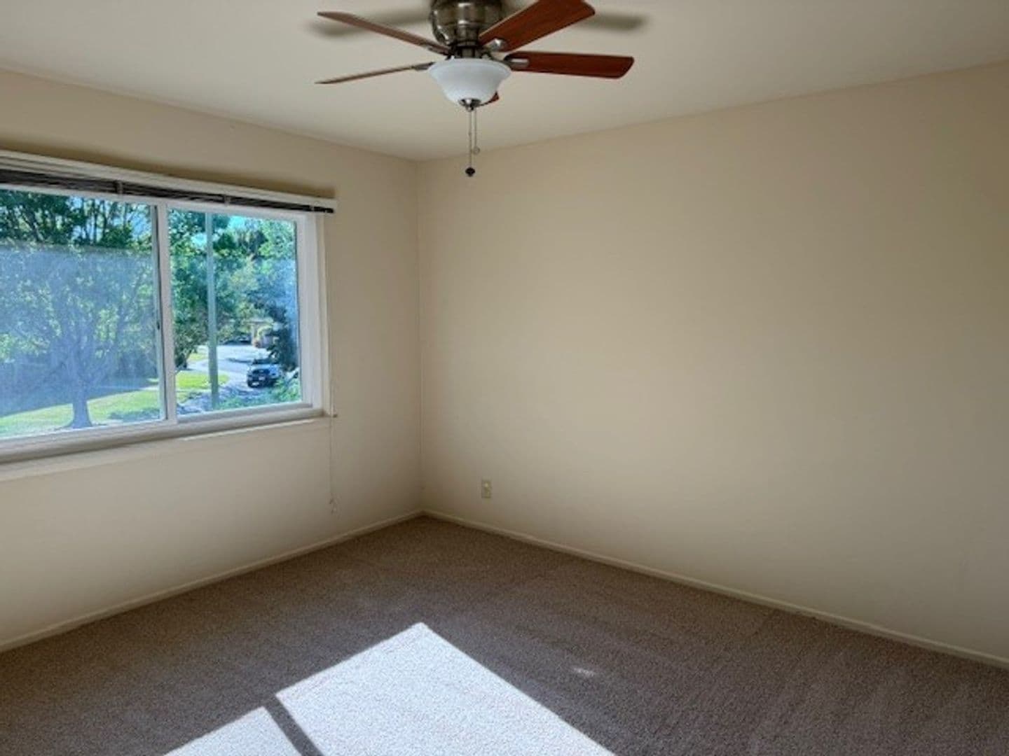 Menlo Park Apartment: 16 Kent Place