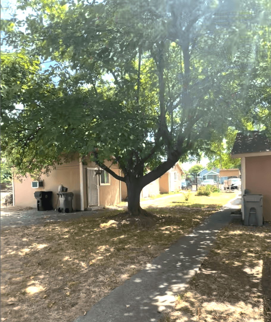 Sacramento House: 2981 26th Ave