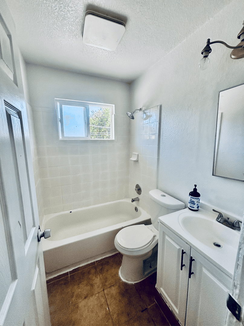 Citrus Heights Apartment: 7539 Cook Ave - Unit O