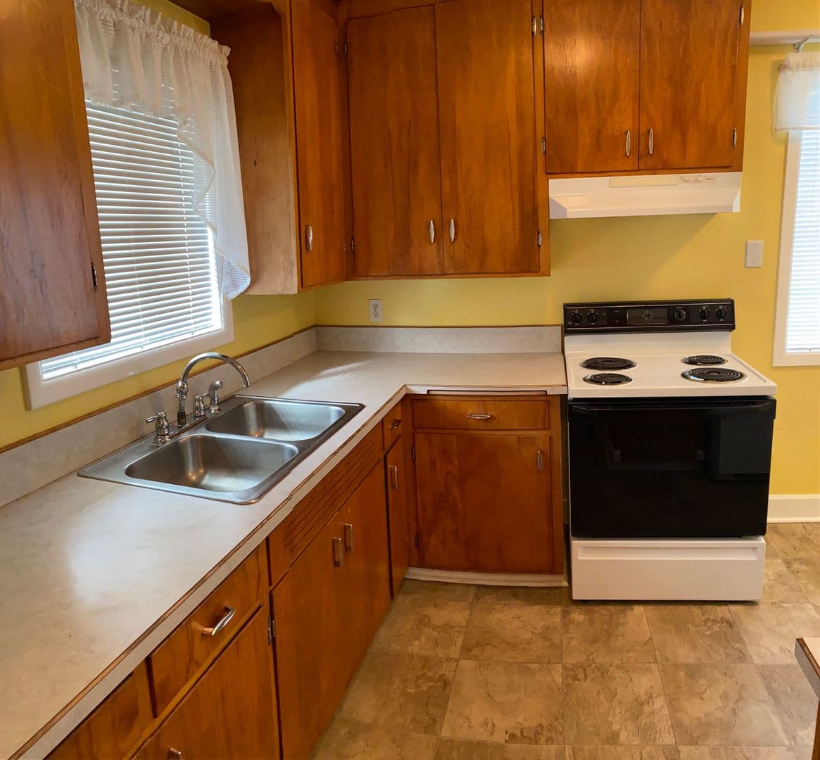 Junction City Apartment: 785 & 765 Nyssa St.