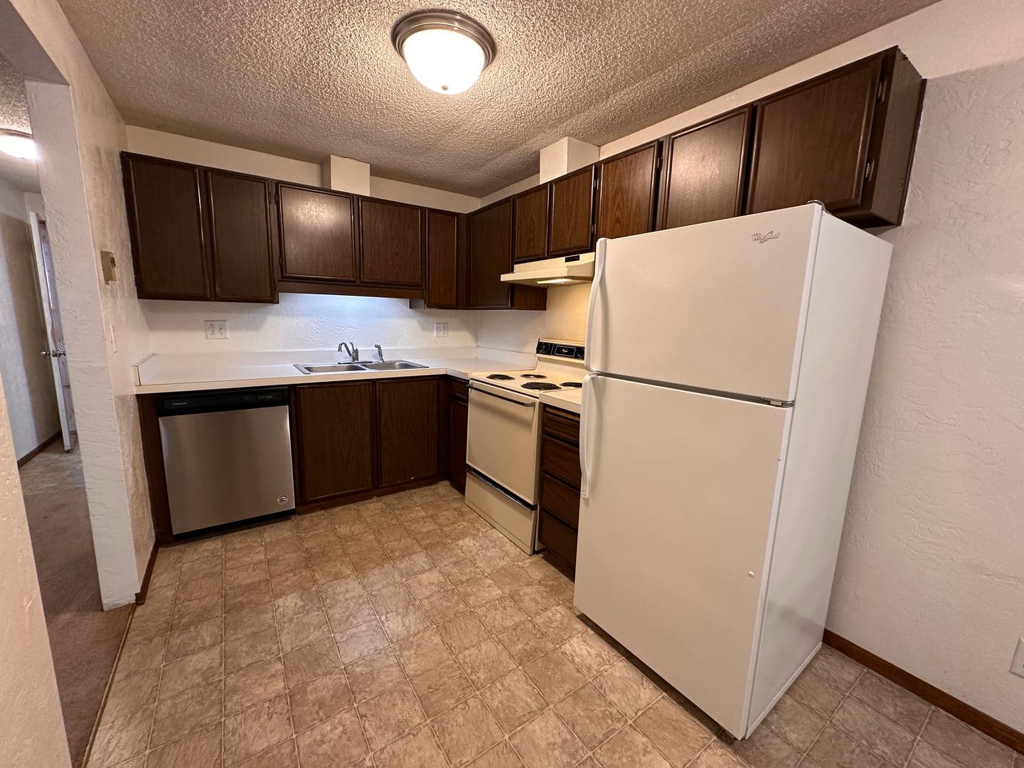 Eugene Apartment: 5477 Donald St