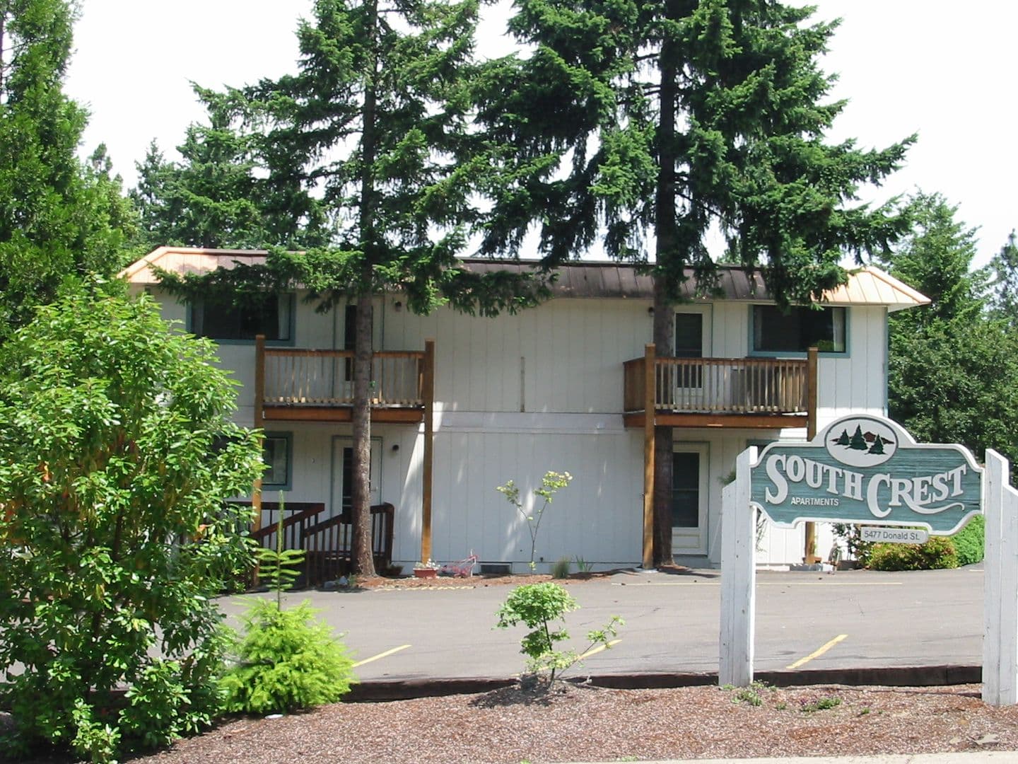 Eugene Apartment: 5477 Donald St