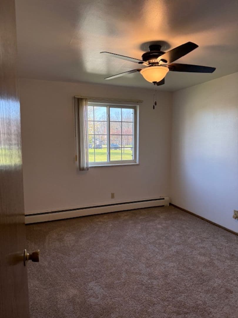 New Holstein Apartment: 2129 Randolph Ave