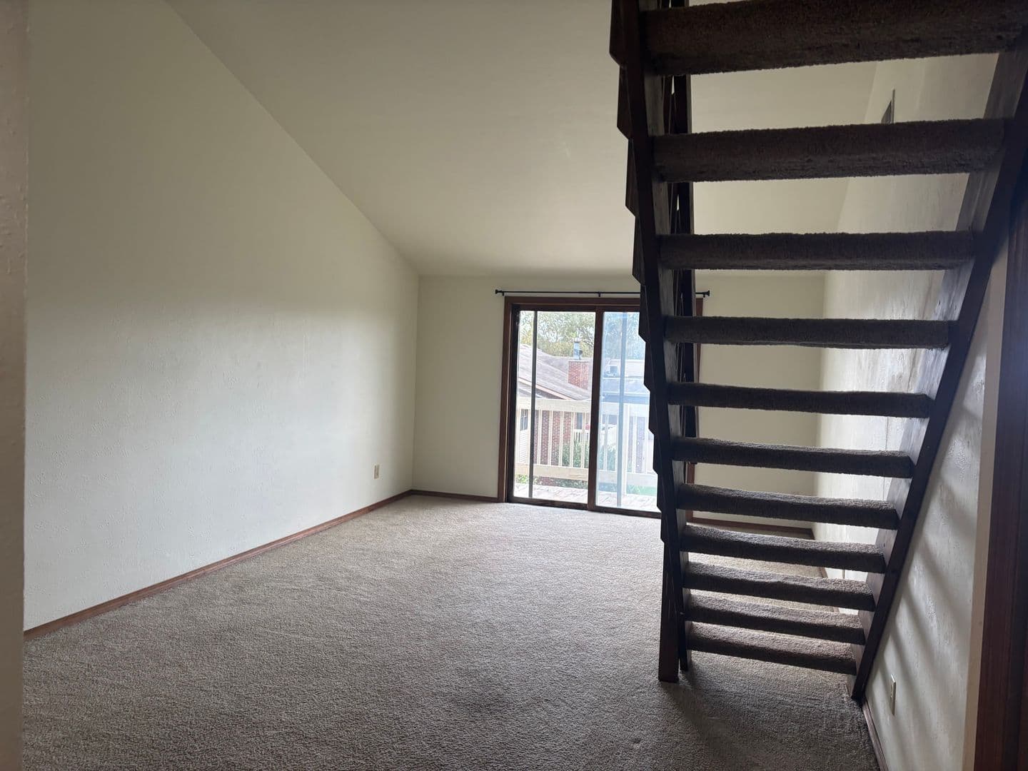 Appleton Apartment: Wiechmann Enterprises II LLC aka Nicolet Apartments