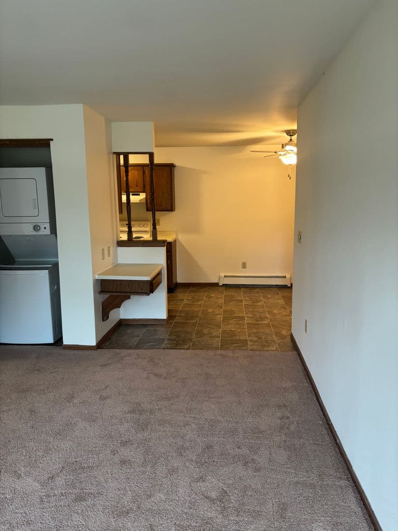 West Bend Apartment: 410 S River Rd