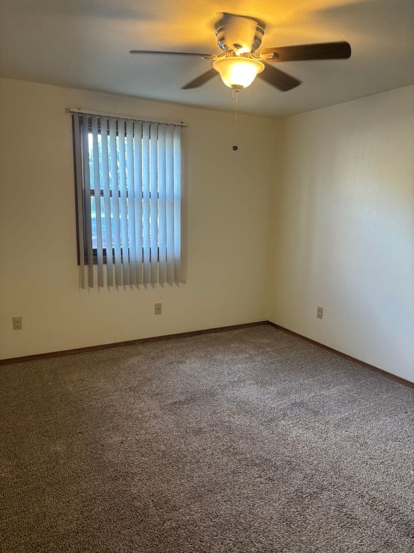 Appleton Apartment: Wiechmann Enterprises II LLC aka Nicolet Apartments