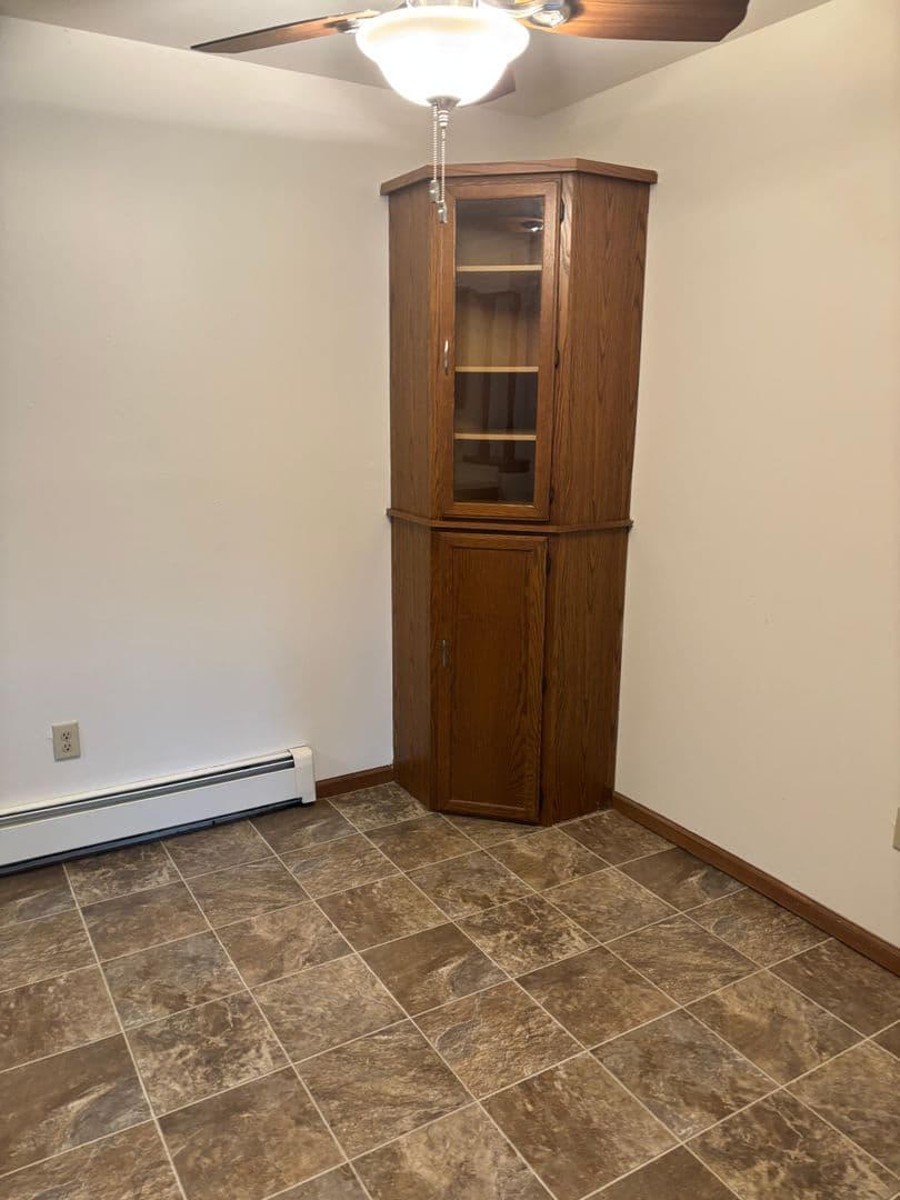 West Bend Apartment: 410 S River Rd