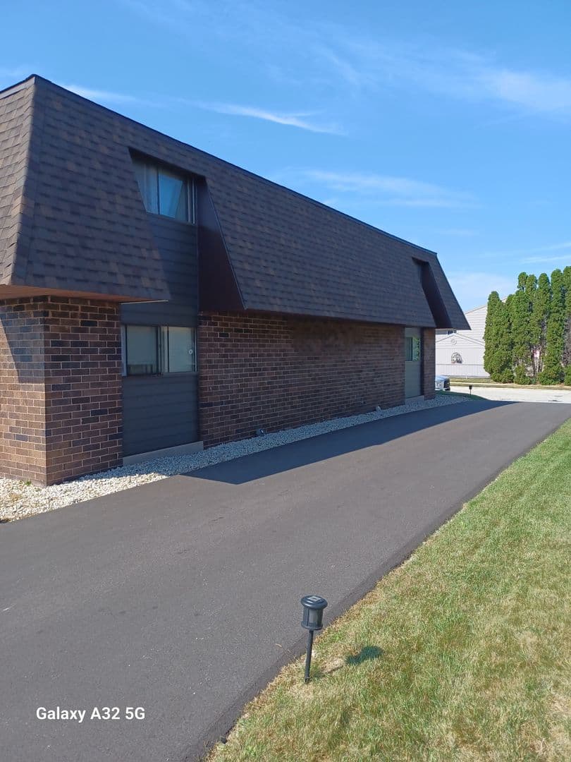 Sheboygan Apartment: 1025 Willow Ave.