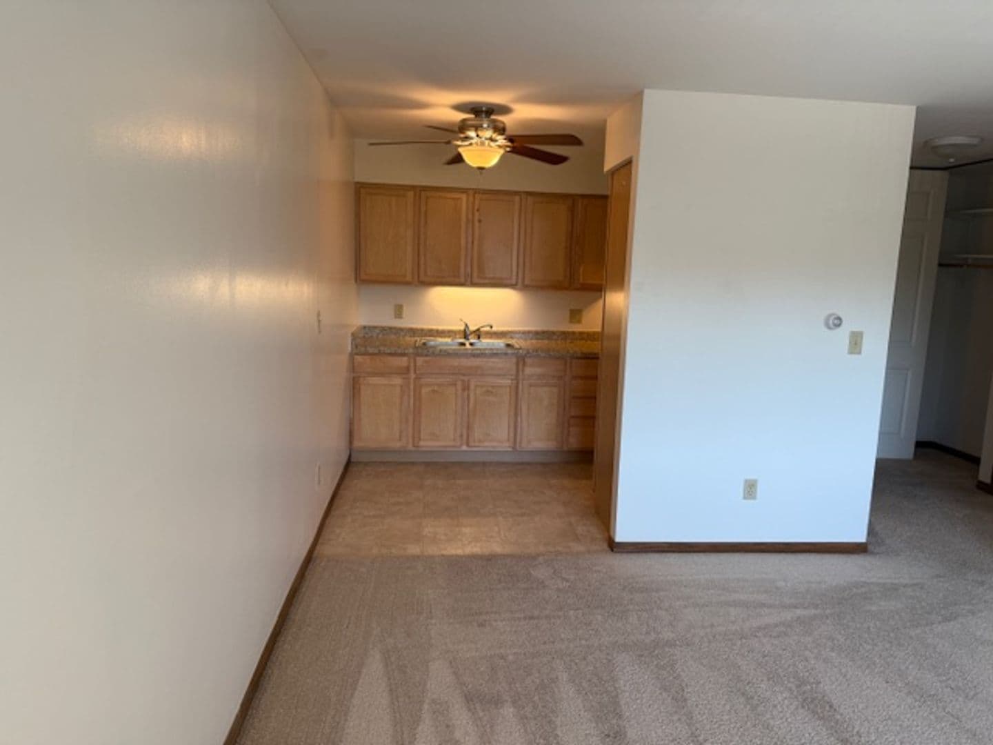 New Holstein Apartment: 2129 Randolph Ave