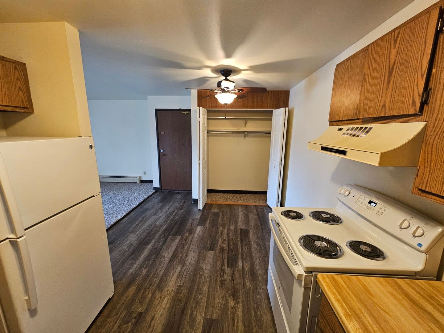Appleton Apartment: 1201 East Gunn St # 5