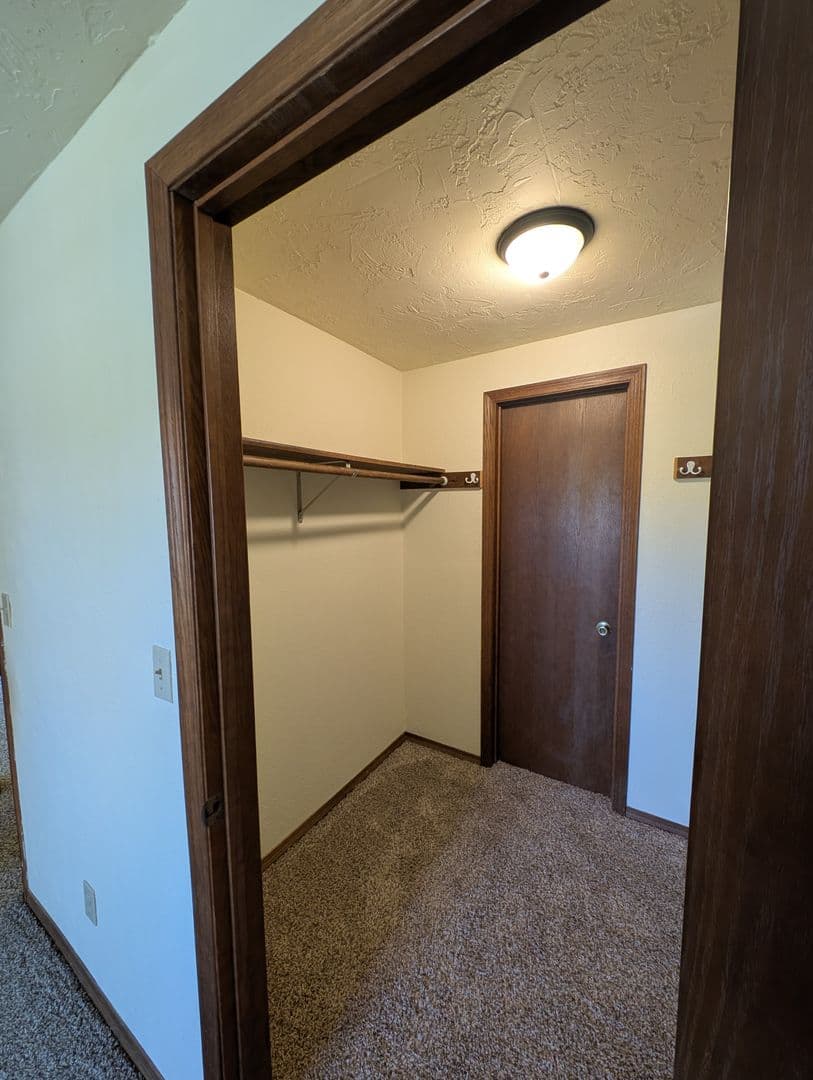 Green Bay Apartment: 2970 Mossy Oak Cir