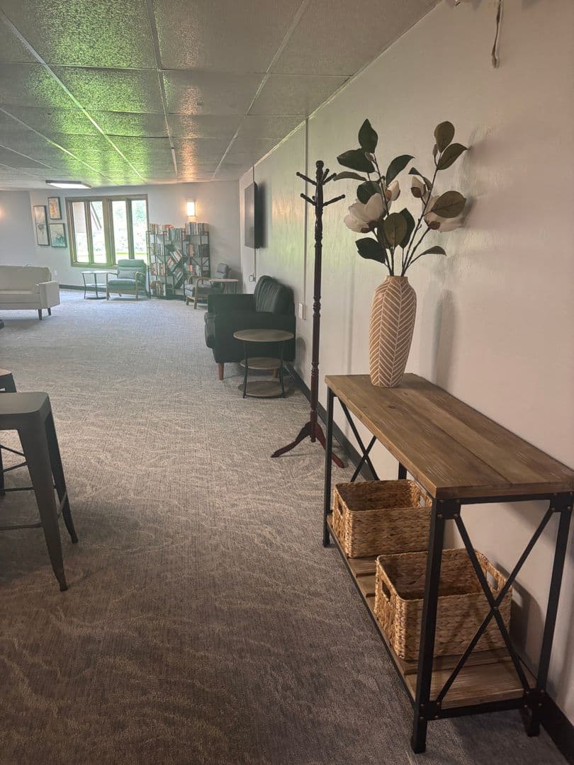 Appleton Apartment: Wiechmann Enterprises II LLC aka Nicolet Apartments