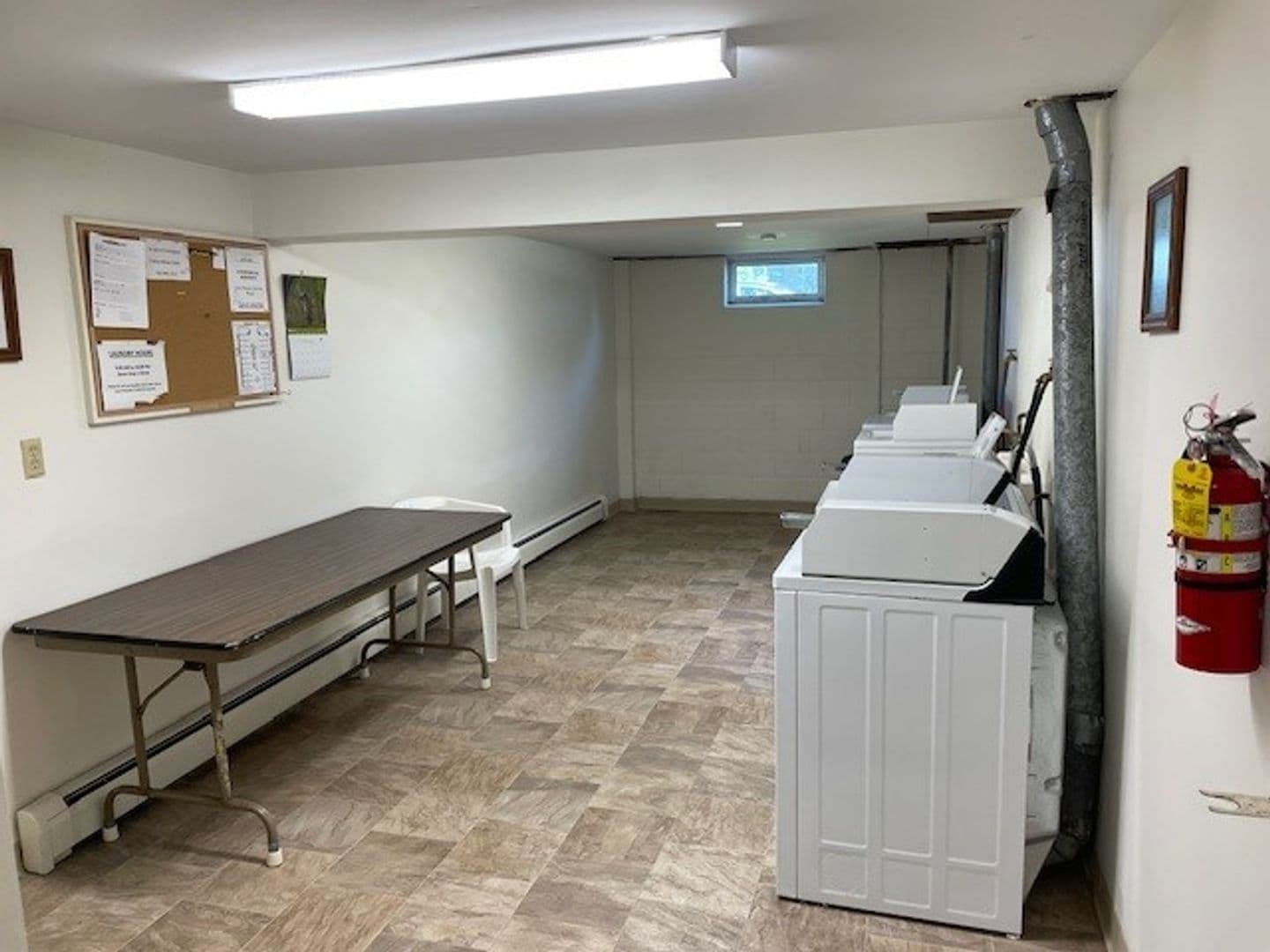 New Holstein Apartment: 2129 Randolph Ave