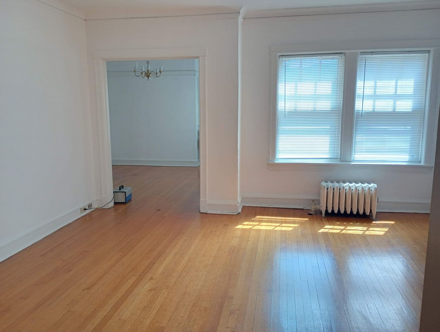 Milwaukee Apartment: 2577-79-81 N Stowell Ave