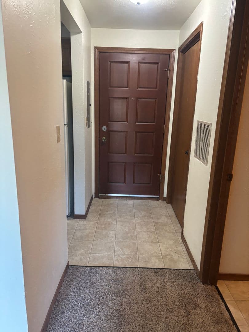 Appleton Apartment: Wiechmann Enterprises II LLC aka Nicolet Apartments