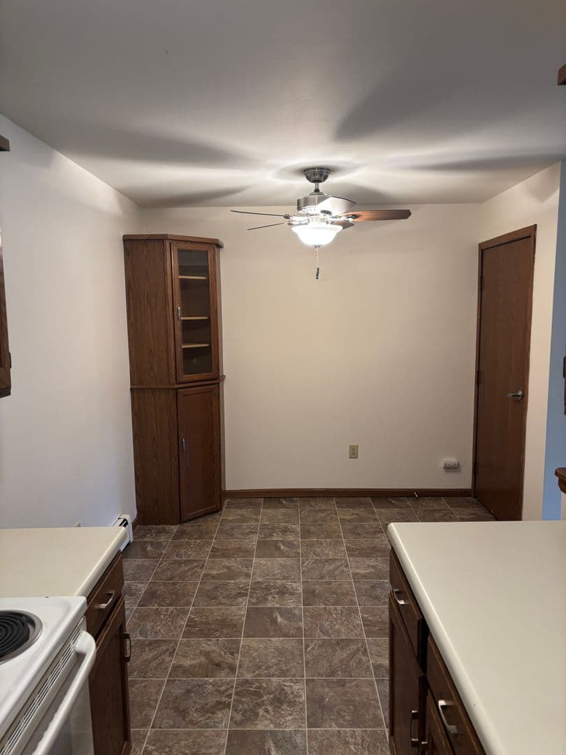 West Bend Apartment: 410 S River Rd