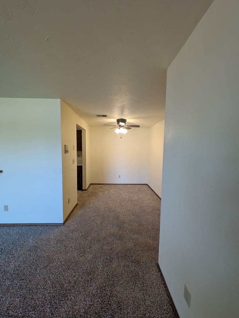 Green Bay Apartment: 2970 Mossy Oak Cir