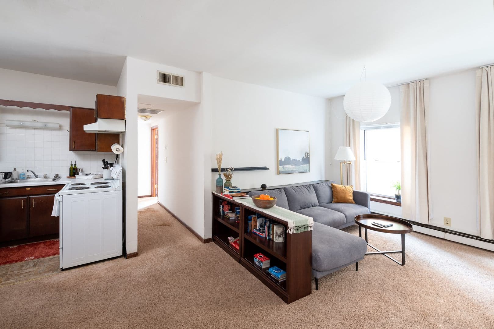 Milwaukee Apartment: 2520 N Stowell Ave