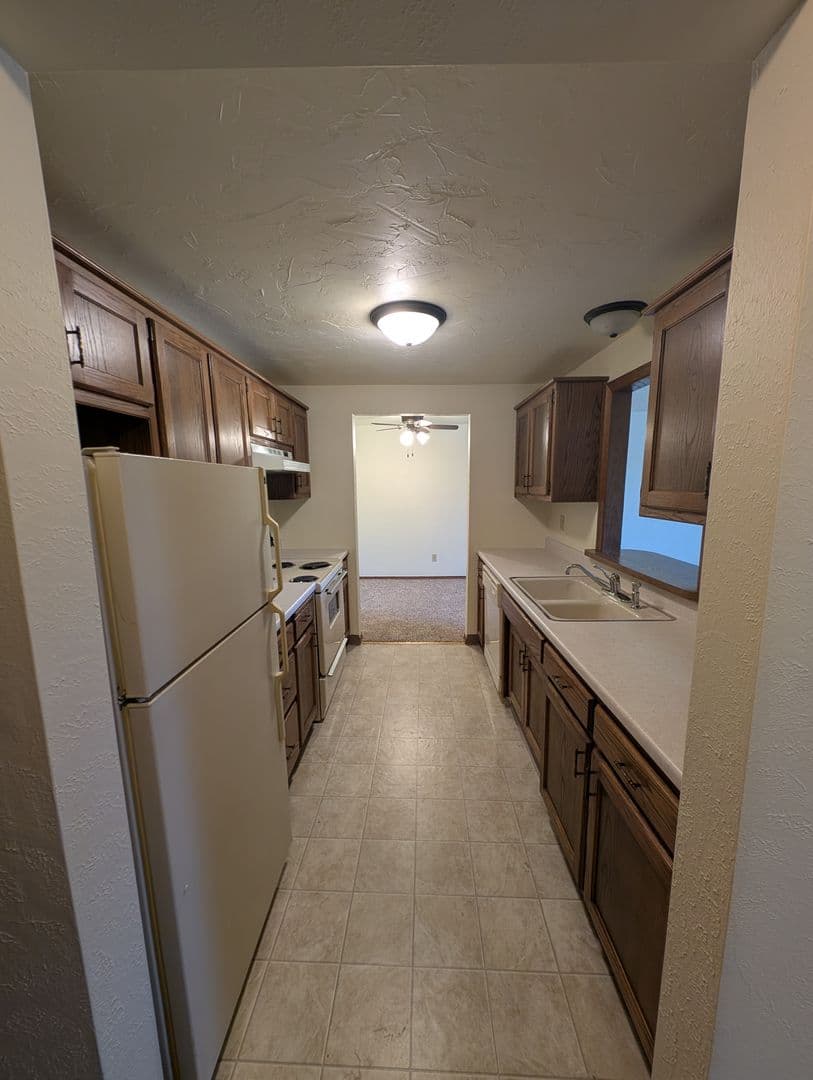 Green Bay Apartment: 2970 Mossy Oak Cir