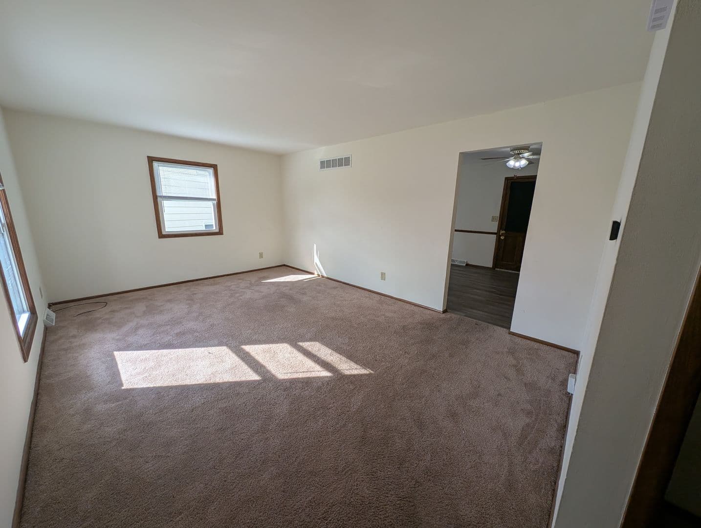 Brookfield Apartment: 1345 Dover Place