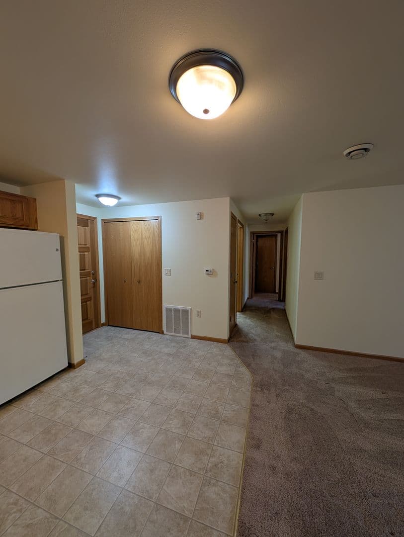 Green Bay Apartment: 2970 Mossy Oak Cir