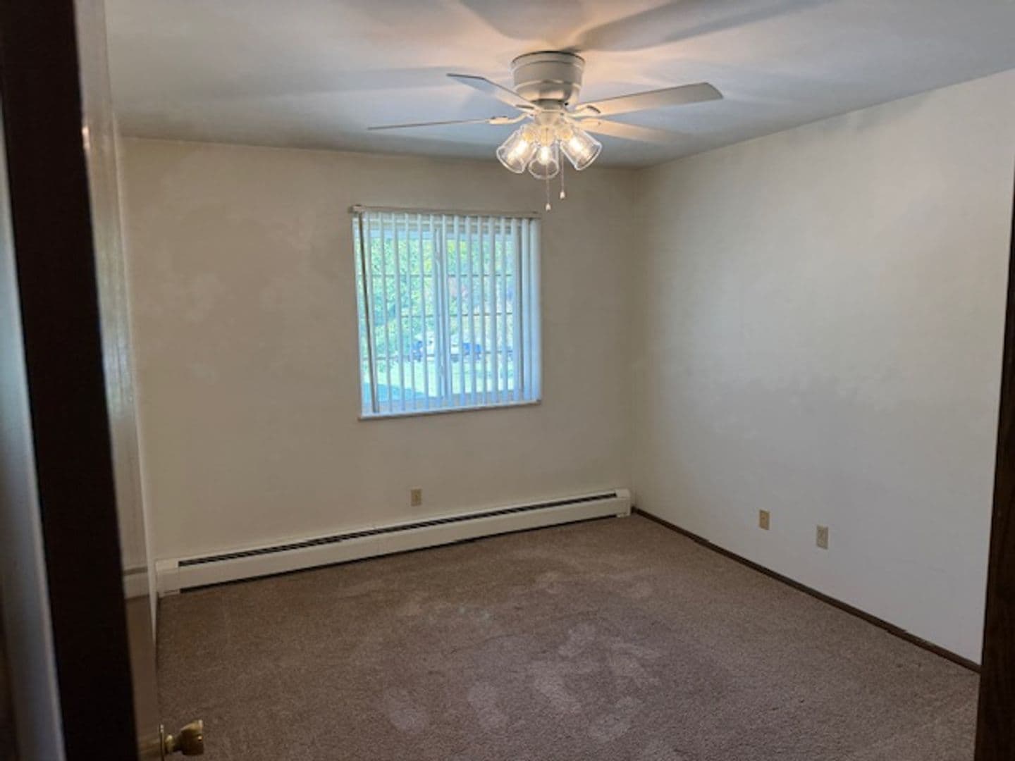 New Holstein Apartment: 2129 Randolph Ave