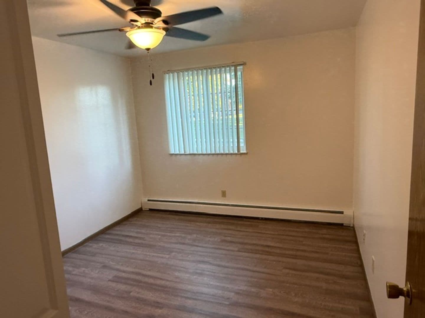 New Holstein Apartment: 2129 Randolph Ave