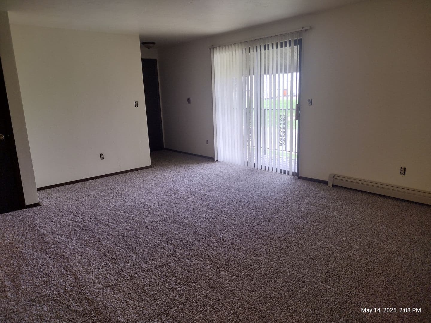 Green Bay Apartment: 1398 Kingston Terrace