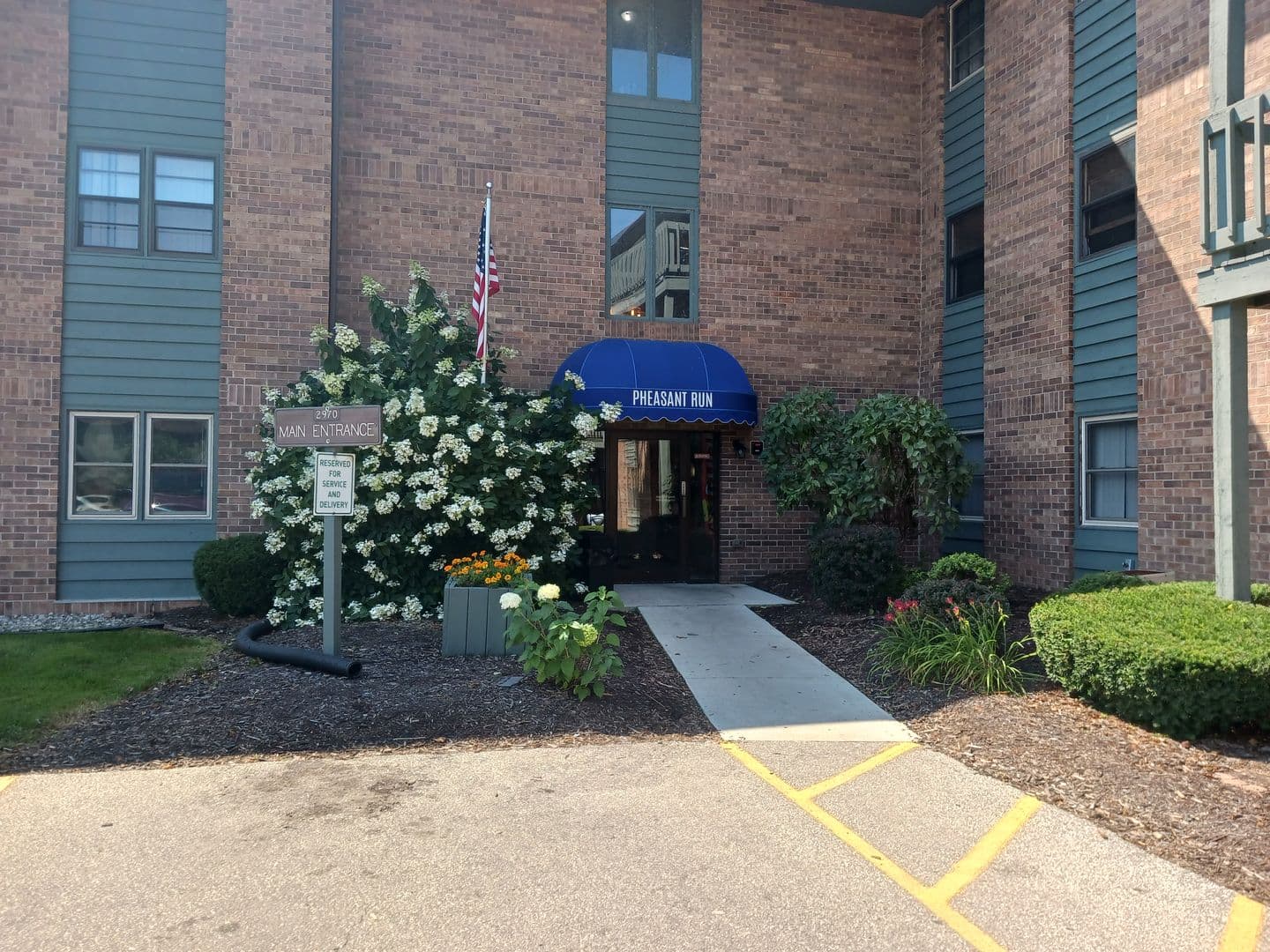 Green Bay Apartment: 2970 Mossy Oak Cir