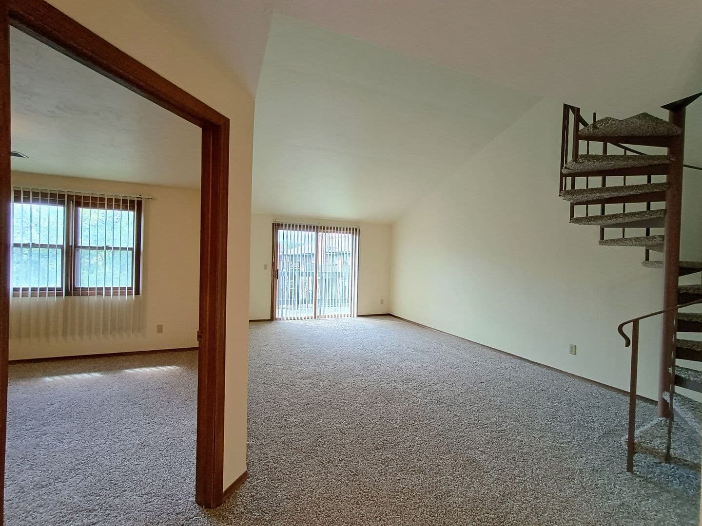 Green Bay Apartment: 2970 Mossy Oak Cir