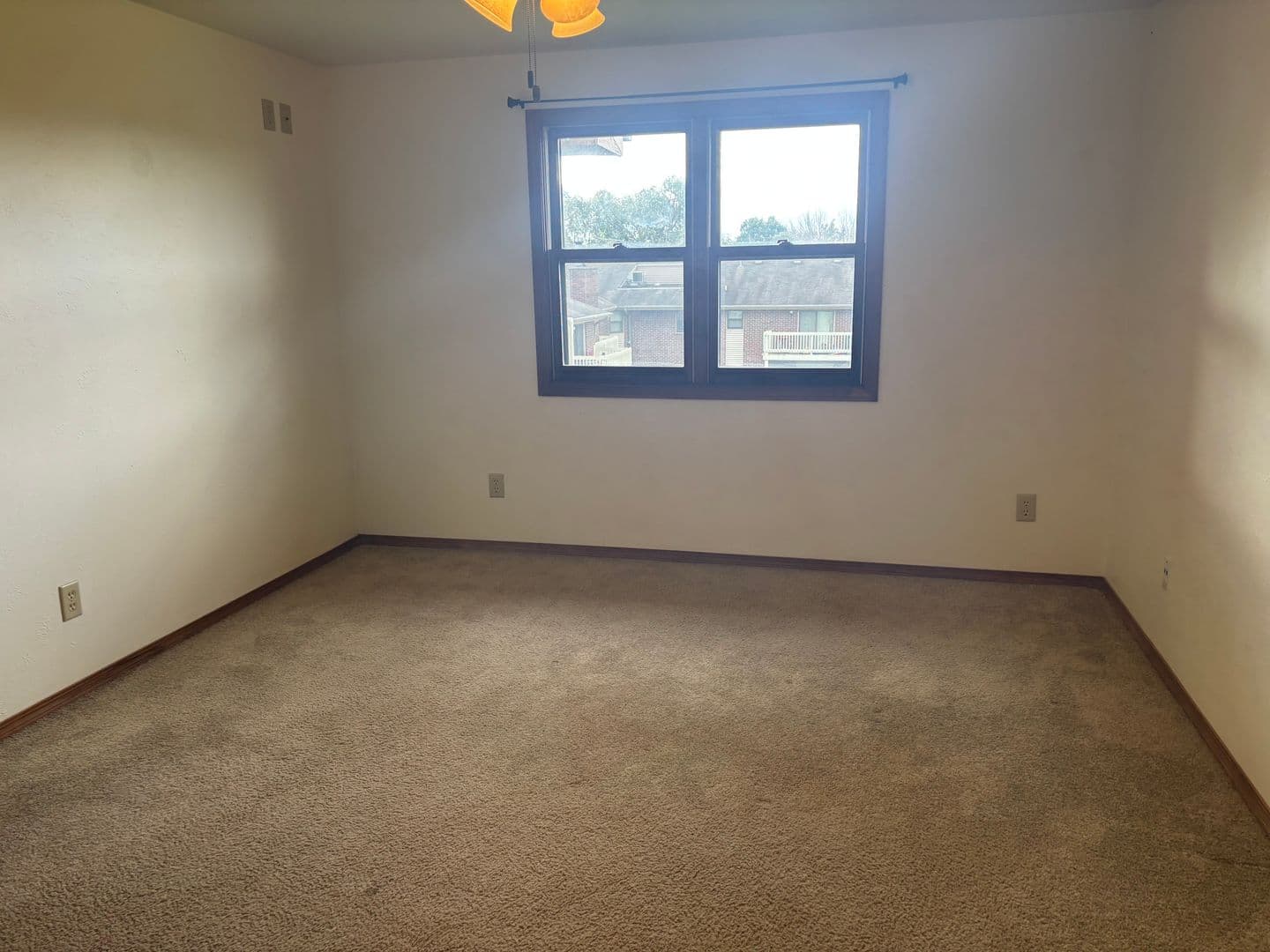 Appleton Apartment: Wiechmann Enterprises II LLC aka Nicolet Apartments