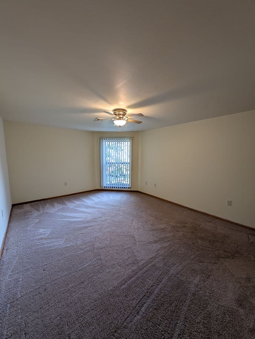 Green Bay Apartment: 2970 Mossy Oak Cir