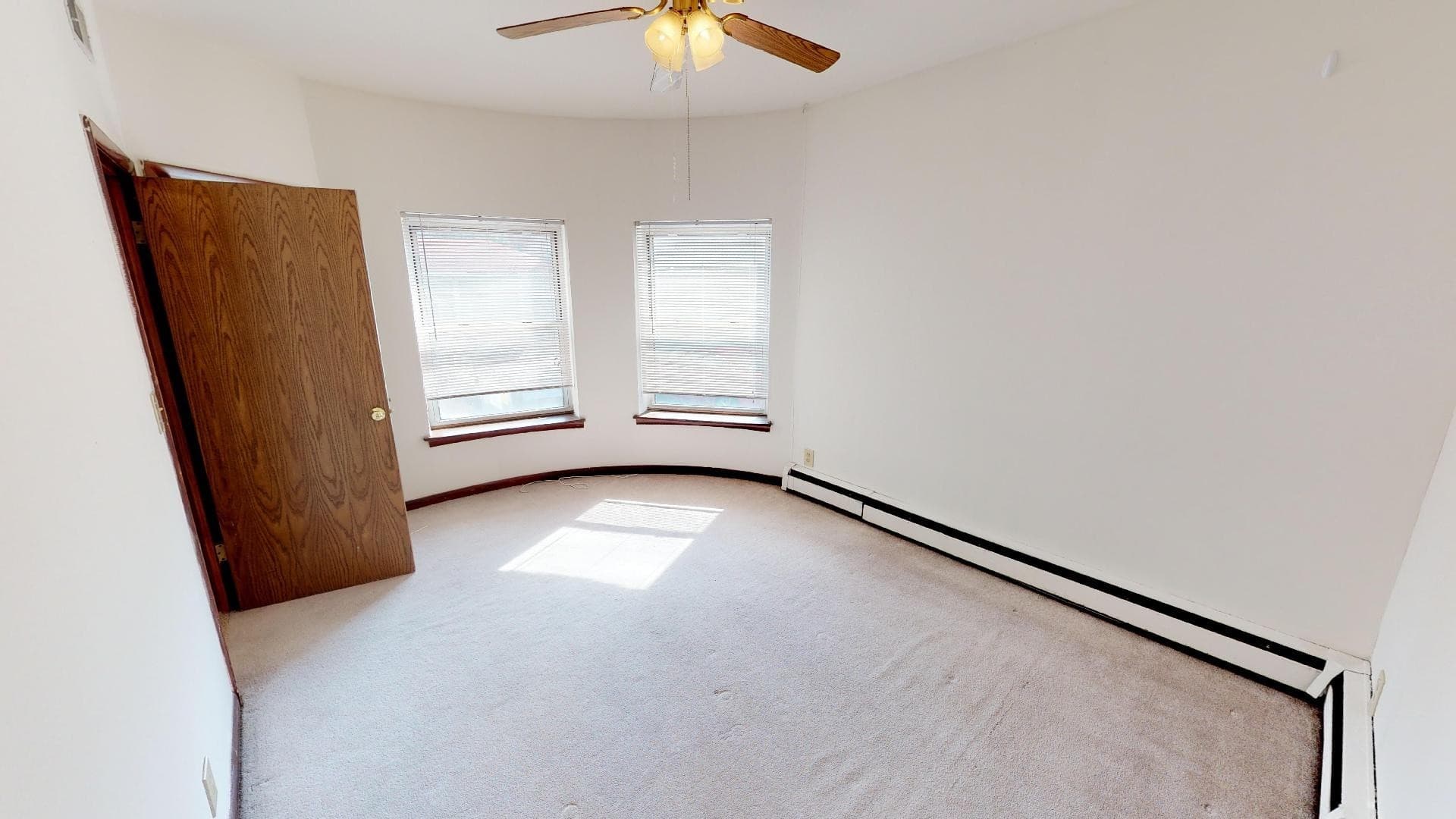 Milwaukee Apartment: 2520 N Stowell Ave
